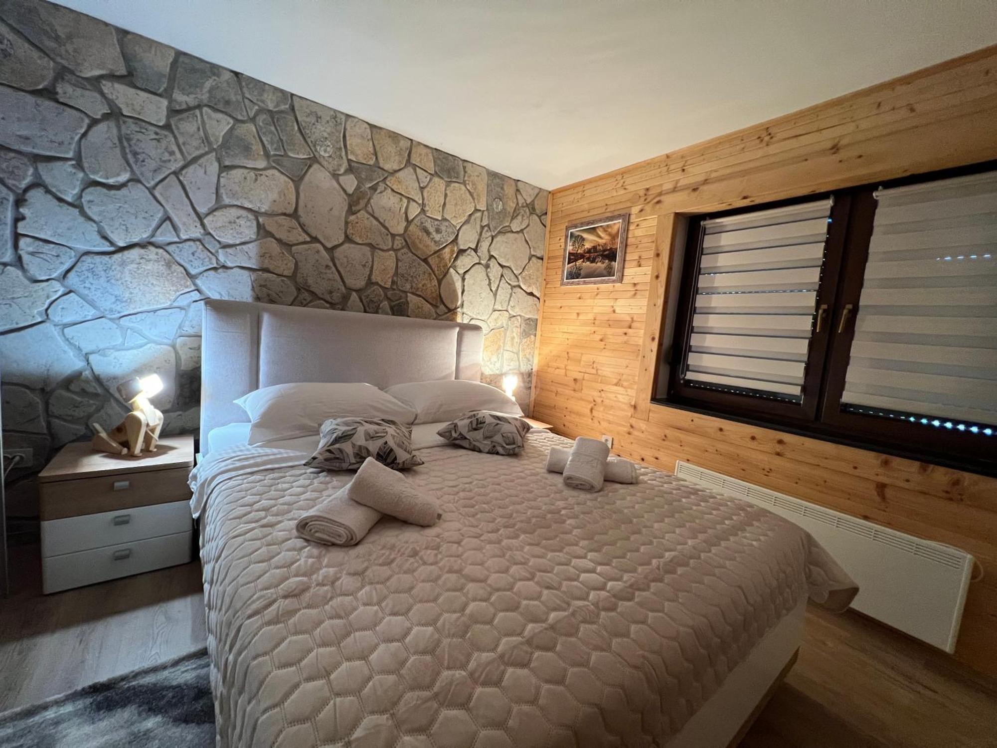 Zen Den Apartments Otočac Zewnętrze zdjęcie