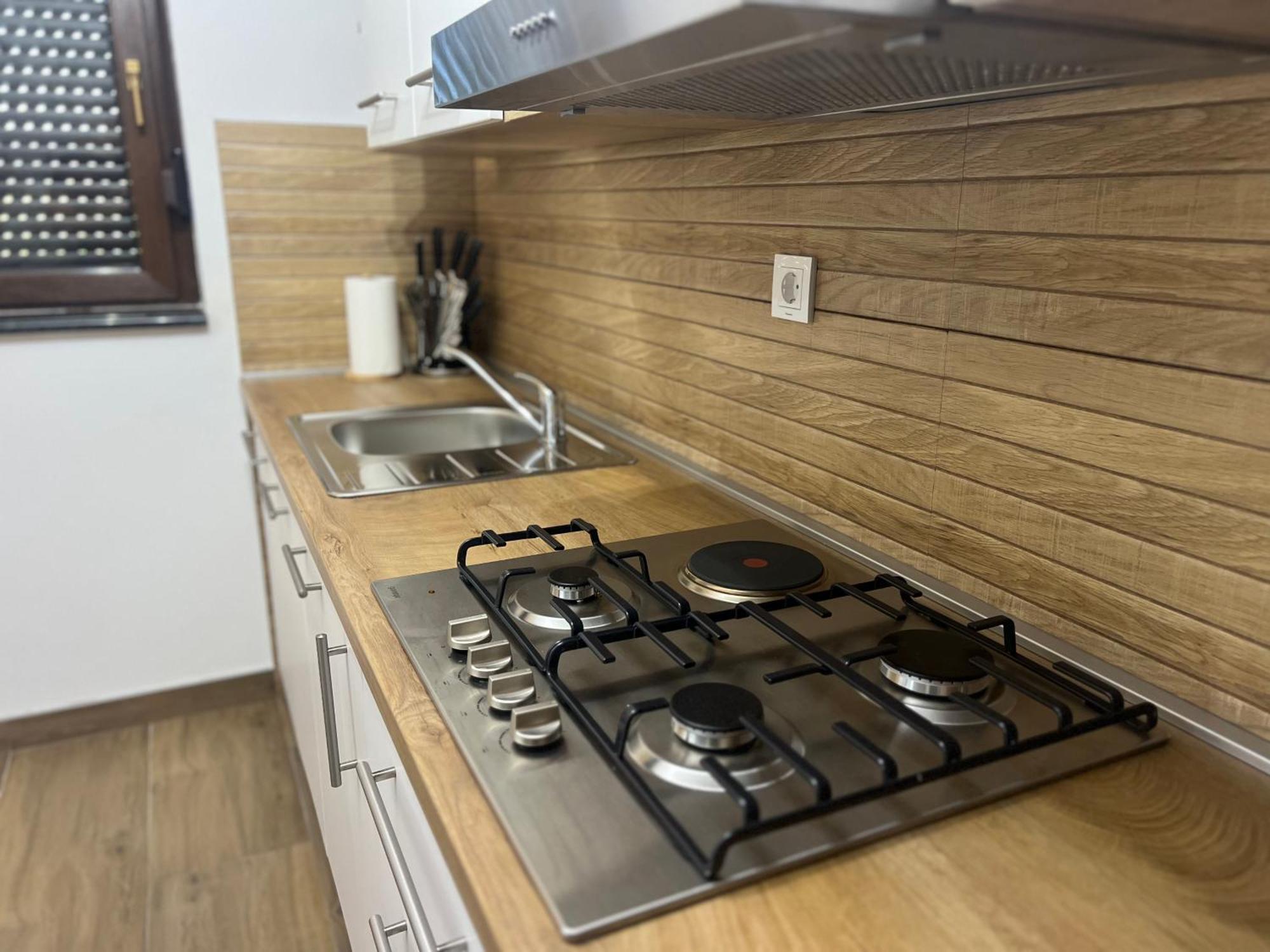 Zen Den Apartments Otočac Zewnętrze zdjęcie